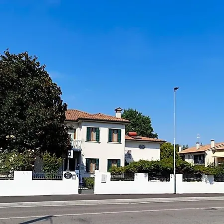 Ξενοδοχείο Griselda Santa Cristina (Treviso)